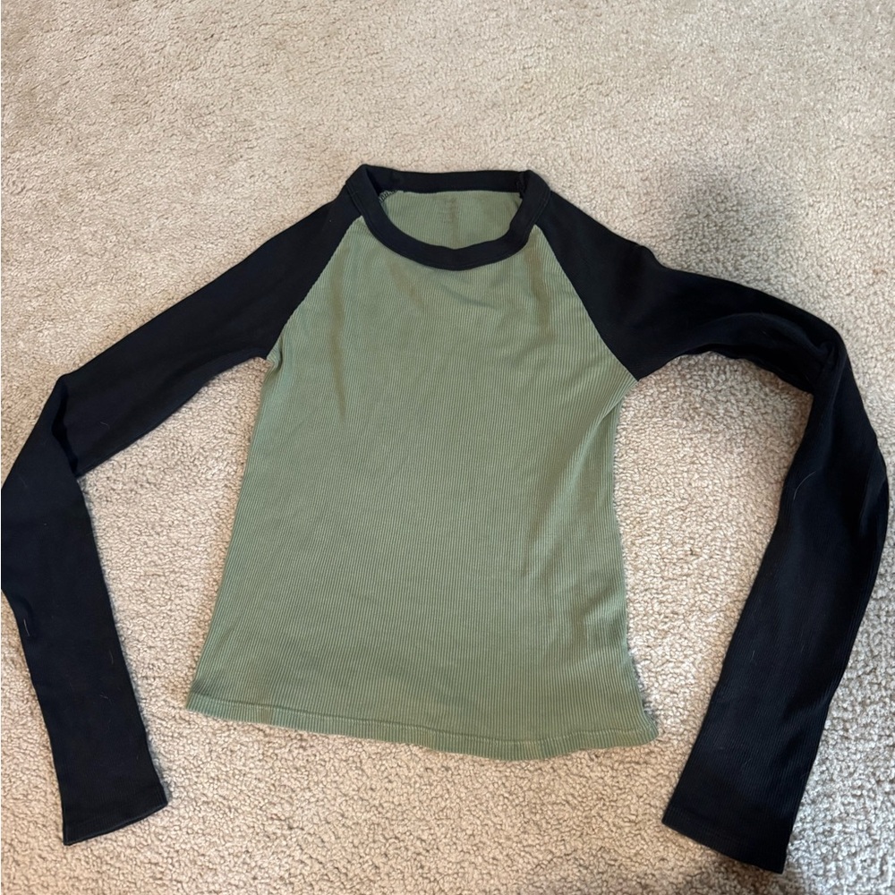 Women's Black and Green Long Sleeve Top